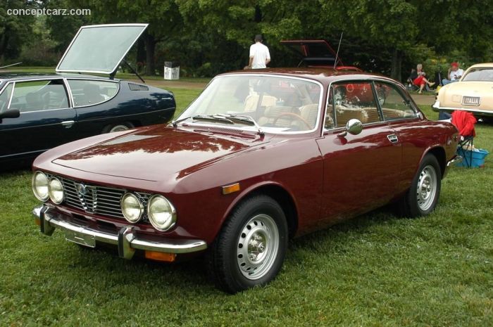 Alfa gtv romeo 1972 2000 momentcar