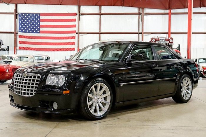 2006 Chrysler 300: A Resurgence for the American Icon