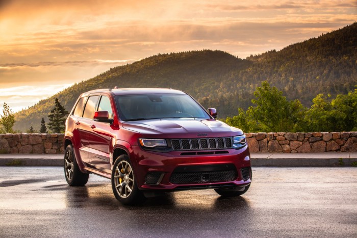 Jeep cherokee grand models brand trailhawk