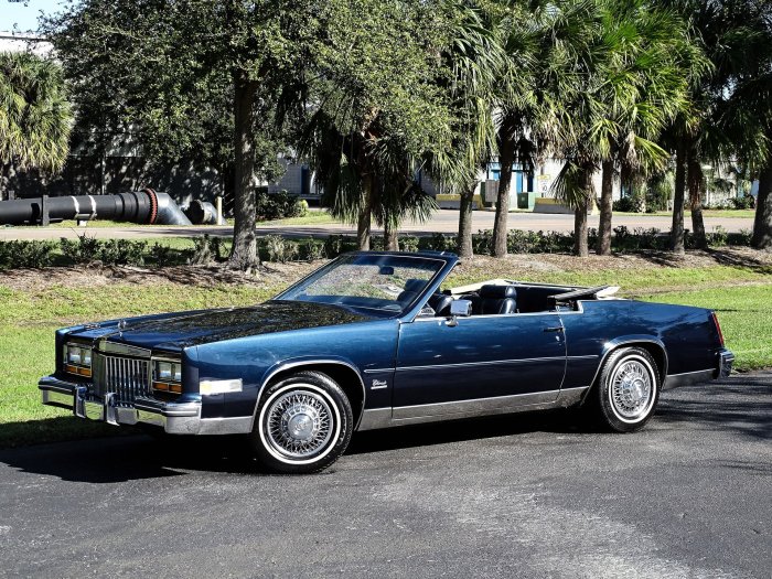 Cadillac eldorado 1980 convertible biarritz 1984 momentcar 1979