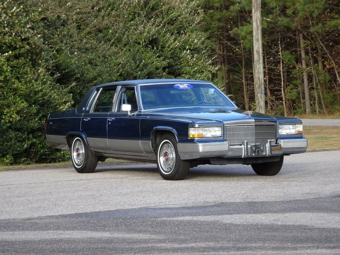 Cadillac fleetwood 1991 gold 1944 edition rr file cars commons momentcar wikimedia 9l v8 auto models