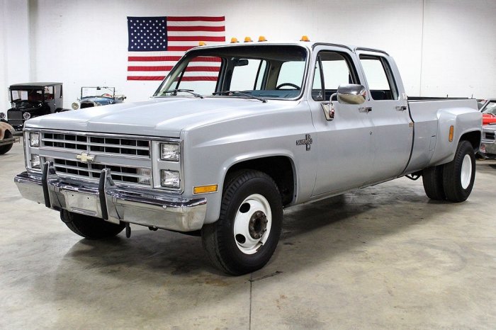 Dually c30 silverado chevy blacked pickup unrestored