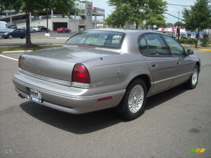 1994 Chrysler LHS: A Sedan That Redefined American Luxury