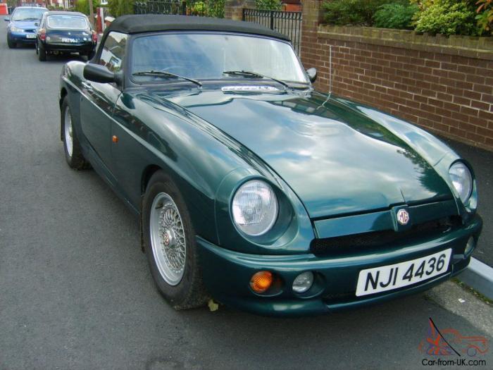 1994 MG RV8: A British Sports Car Revival