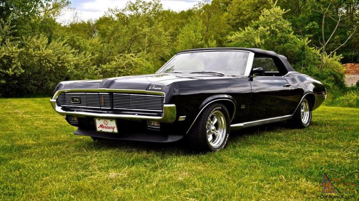 1969 Mercury Cougar XR7