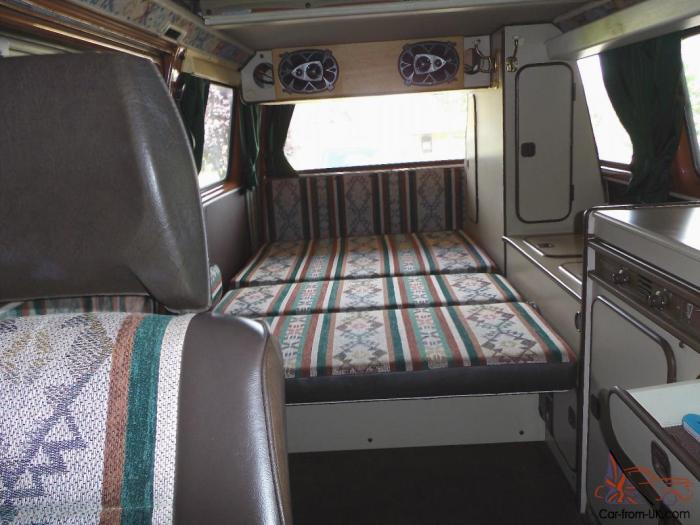 1982 Volkswagen Westfalia Camper: A Classic Van for Adventure