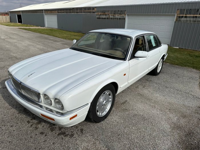 Jaguar 1996 xj12 xj series ca