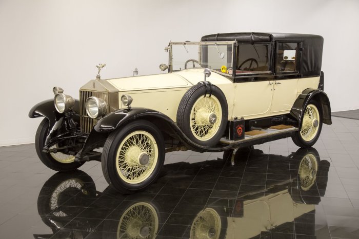 1926 Rolls-Royce Antique: A Glimpse into Luxurys Past