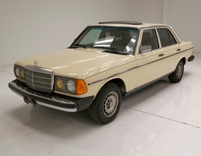 1985 Mercedes-Benz 300D