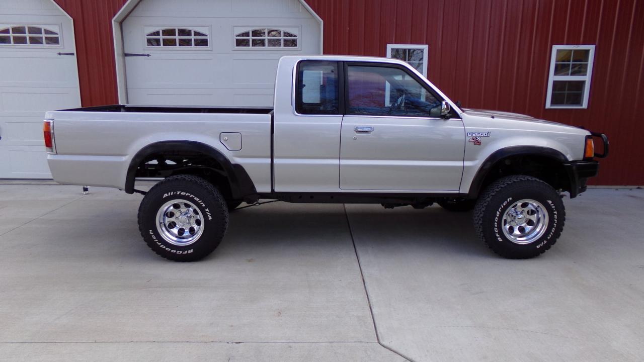 1991 Mazda B2600: A Classic Compact Truck