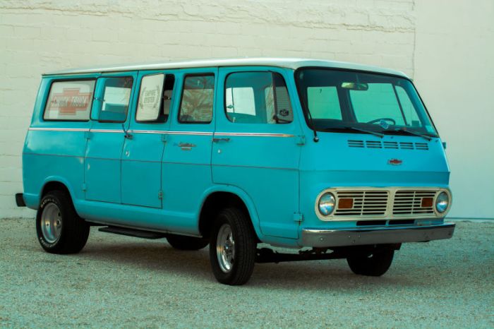 Chevy 1967 van chevrolet large