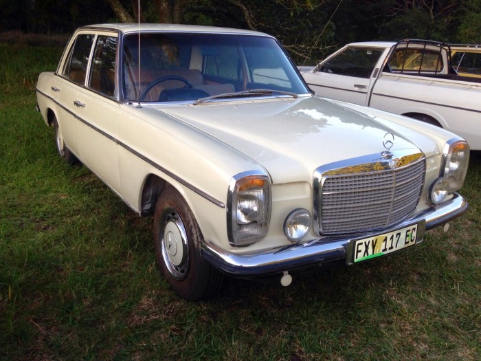 Mercedes benz 240d 1974 momentcar