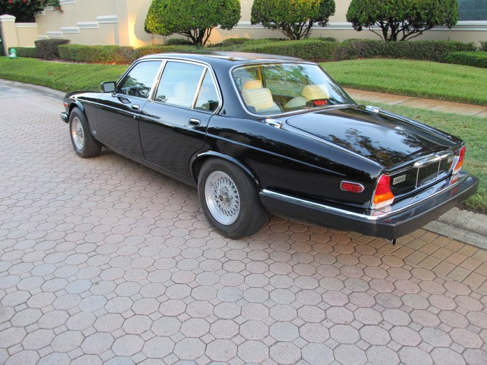 1987 Jaguar XJ6: A Classic Luxury Sedan