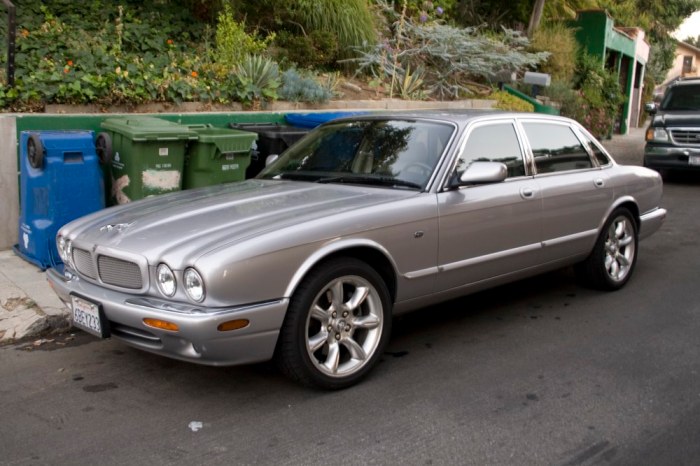 2000 Jaguar XJ