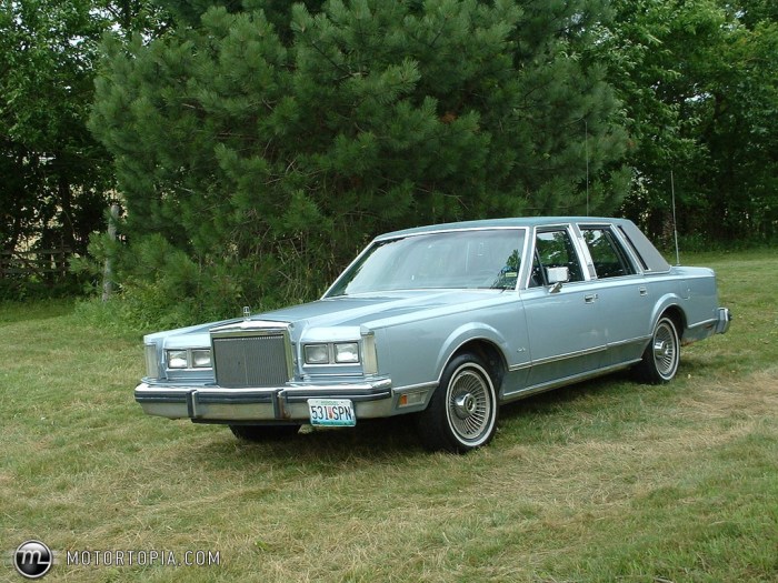 1984 Lincoln Town Car