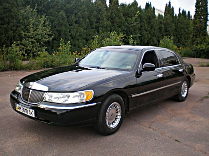 Town lincoln car 2000 sdn 4dr executive sale used