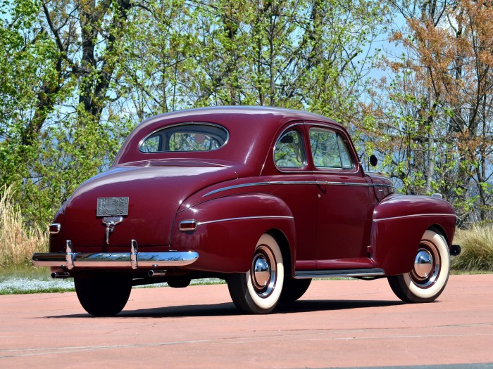 1941 Mercury Monterey: A Classic American Automobile