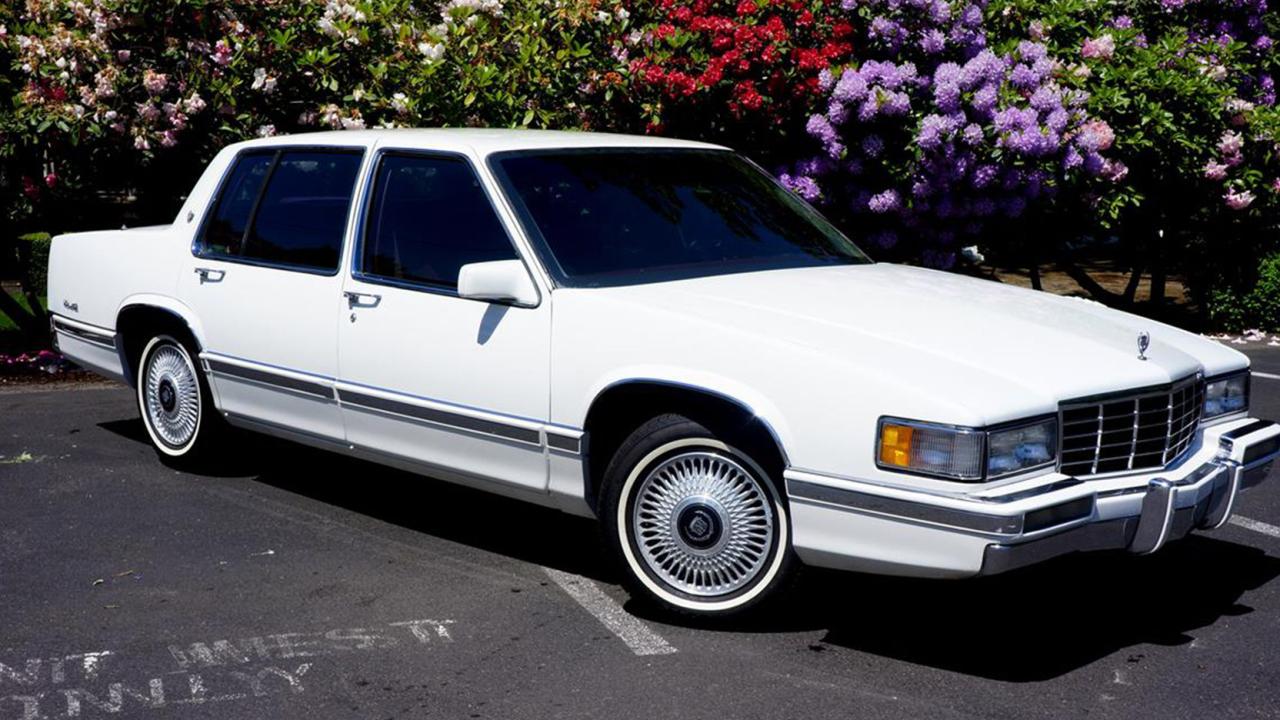 1993 Cadillac DeVille: A Classic American Luxury Sedan