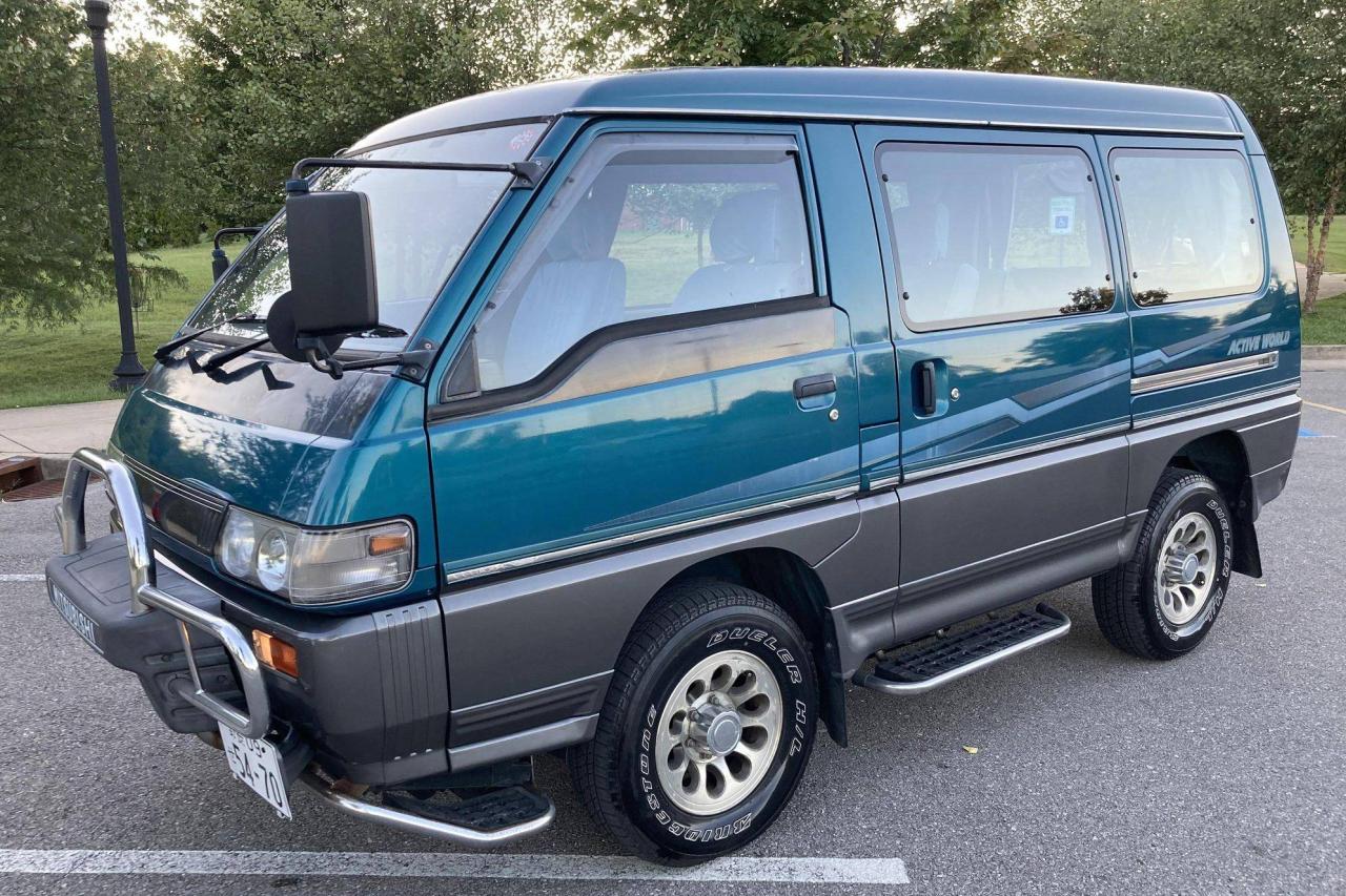 1996 Mitsubishi Delica