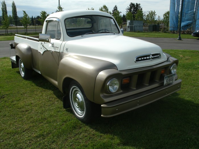 Studebaker 1957 pickup transtar