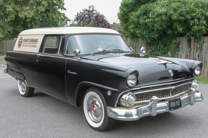 1955 Ford Courier: A Glimpse into Automotive History