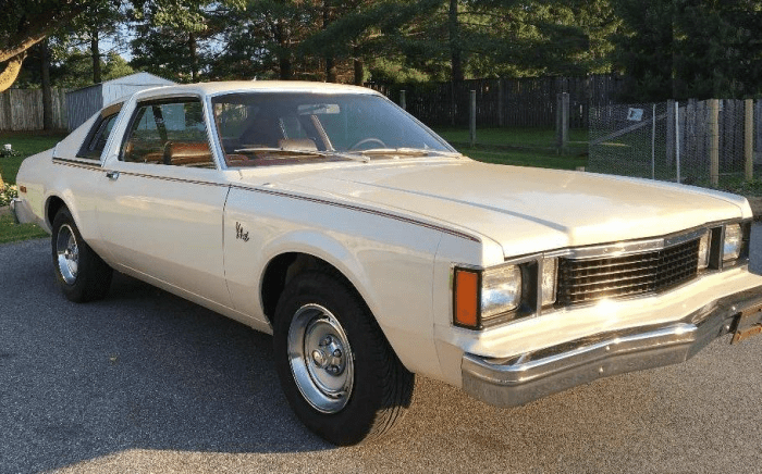 Plymouth volare 1980 sedan rwd automatic base brown Plymouth volare 1980 sedan rwd automatic base brown