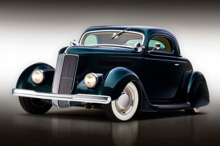 1936 Ford Custom: A Classic Car Icon