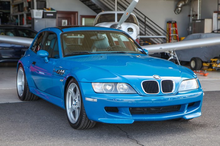 2001 bmw coupe summary