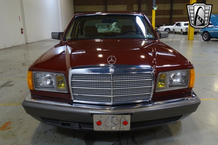 1984 Mercedes-Benz 380SE: A Timeless Classic