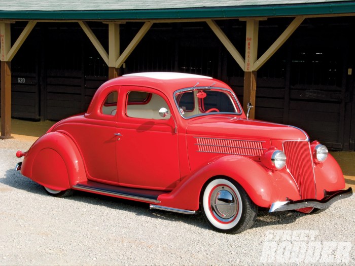 1936 Ford Custom