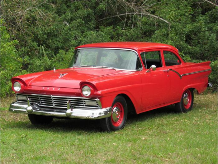 1957 Ford Sedan