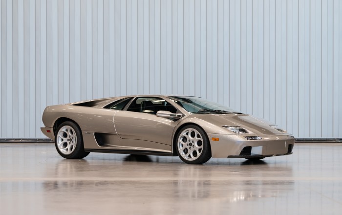 2001 Lamborghini Diablo: A Legacy of Power and Design