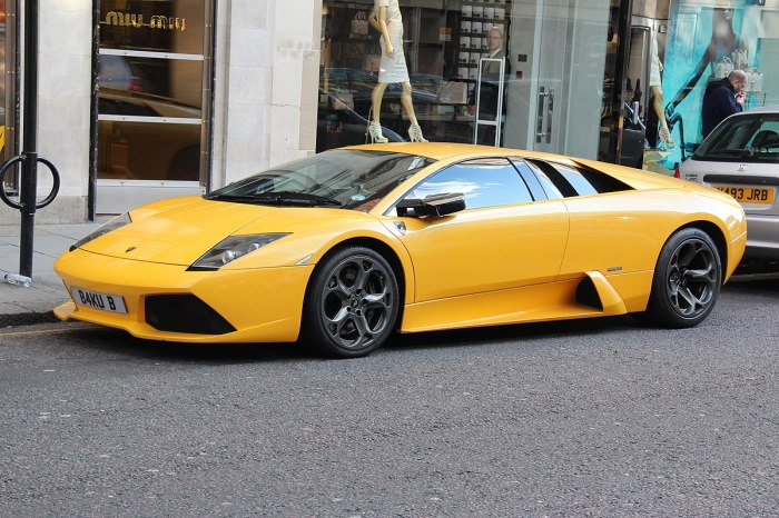 2002 Lamborghini Murcielago: A Supercar Icon