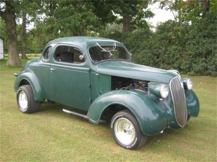 1937 Plymouth Street Rod