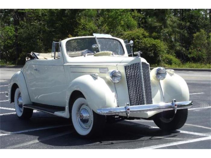 1939 Packard Series 1700