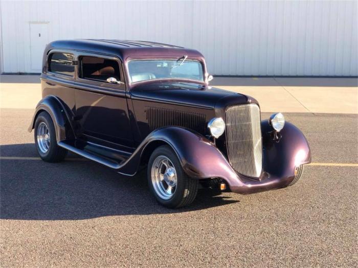 1934 Plymouth Antique