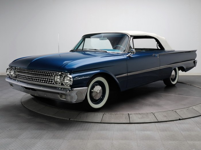 1961 galaxie sunliner convertible