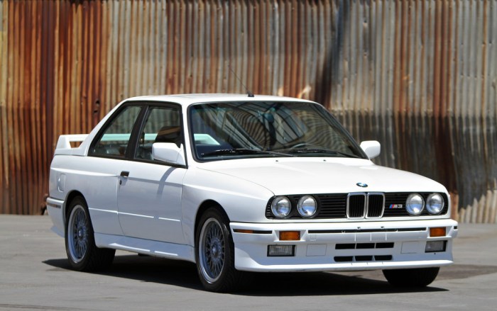 E30