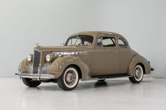 1940 Packard 110