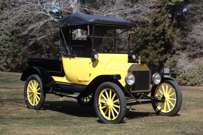 1915 Ford Roadster