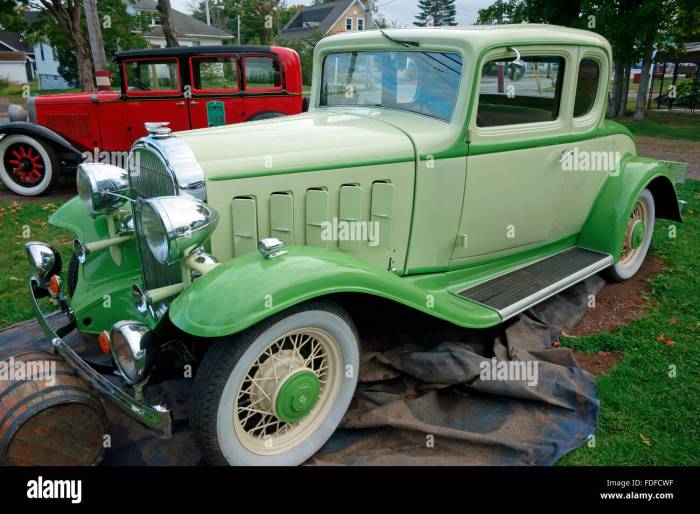 1932 buick car stock automobile coupe antique alamy
