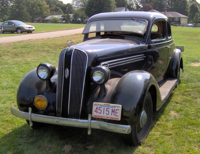 Plymouth 1936