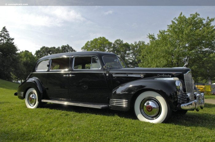 1942 Packard Eight: A Symbol of American Luxury