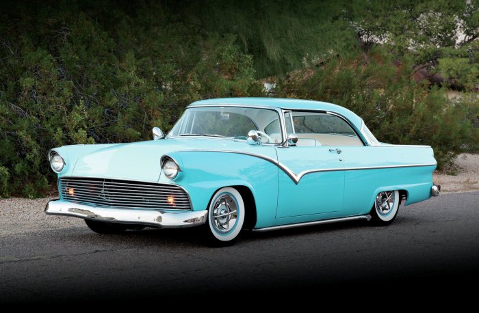 1955 Ford Victoria