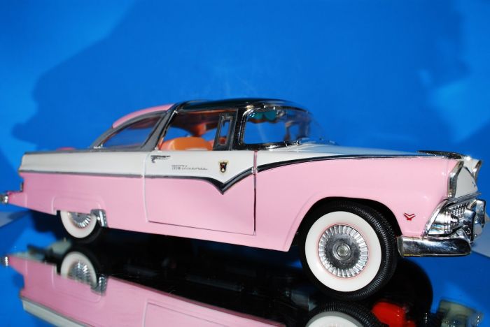 1955 Ford Fairlane Victoria: A Classic American Icon