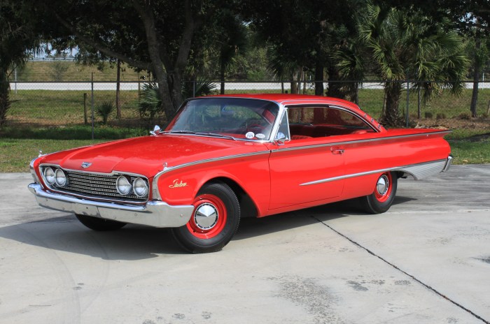 1960 Ford Starliner