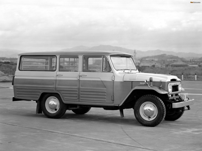 Toyota cruiser land 1958 1960 canvas top 1280 momentcar