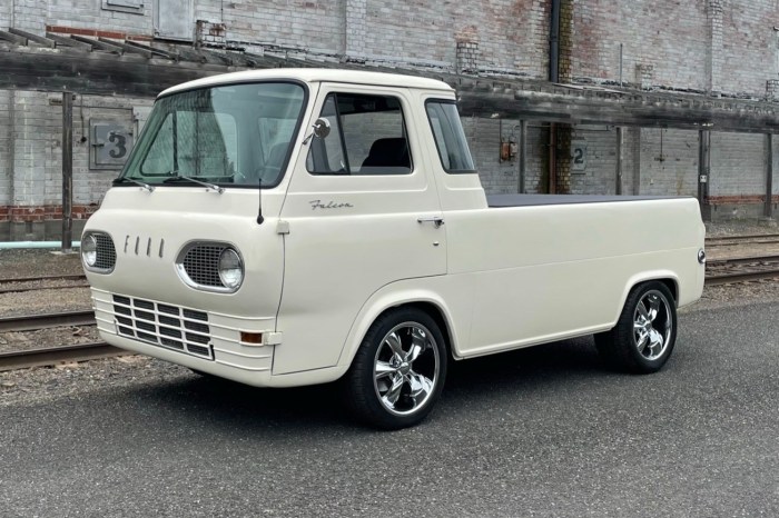 1961 Ford Econoline: The Birth of a Van Legend