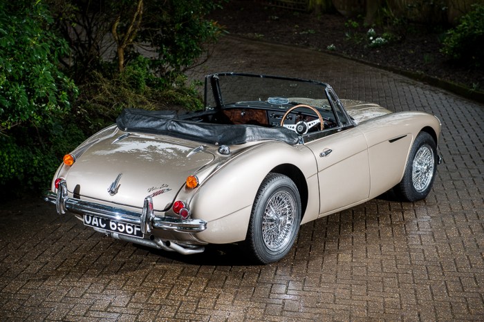 Austin healey 3000 1967 bj8 iii mk classic cars car mkiii back