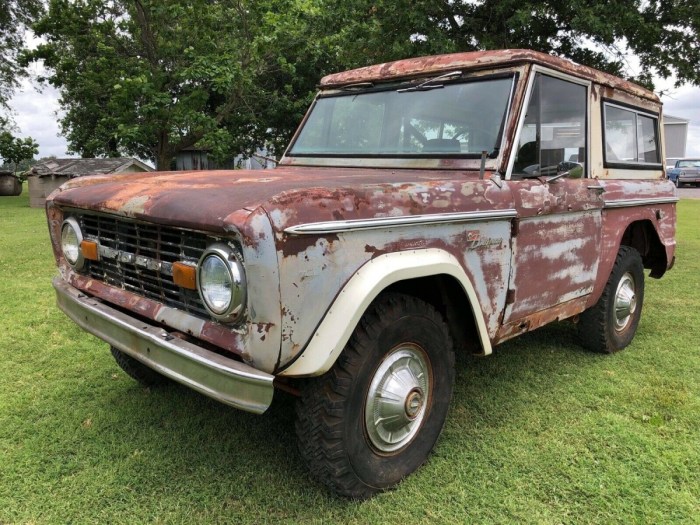 Bronco 1967 restored
